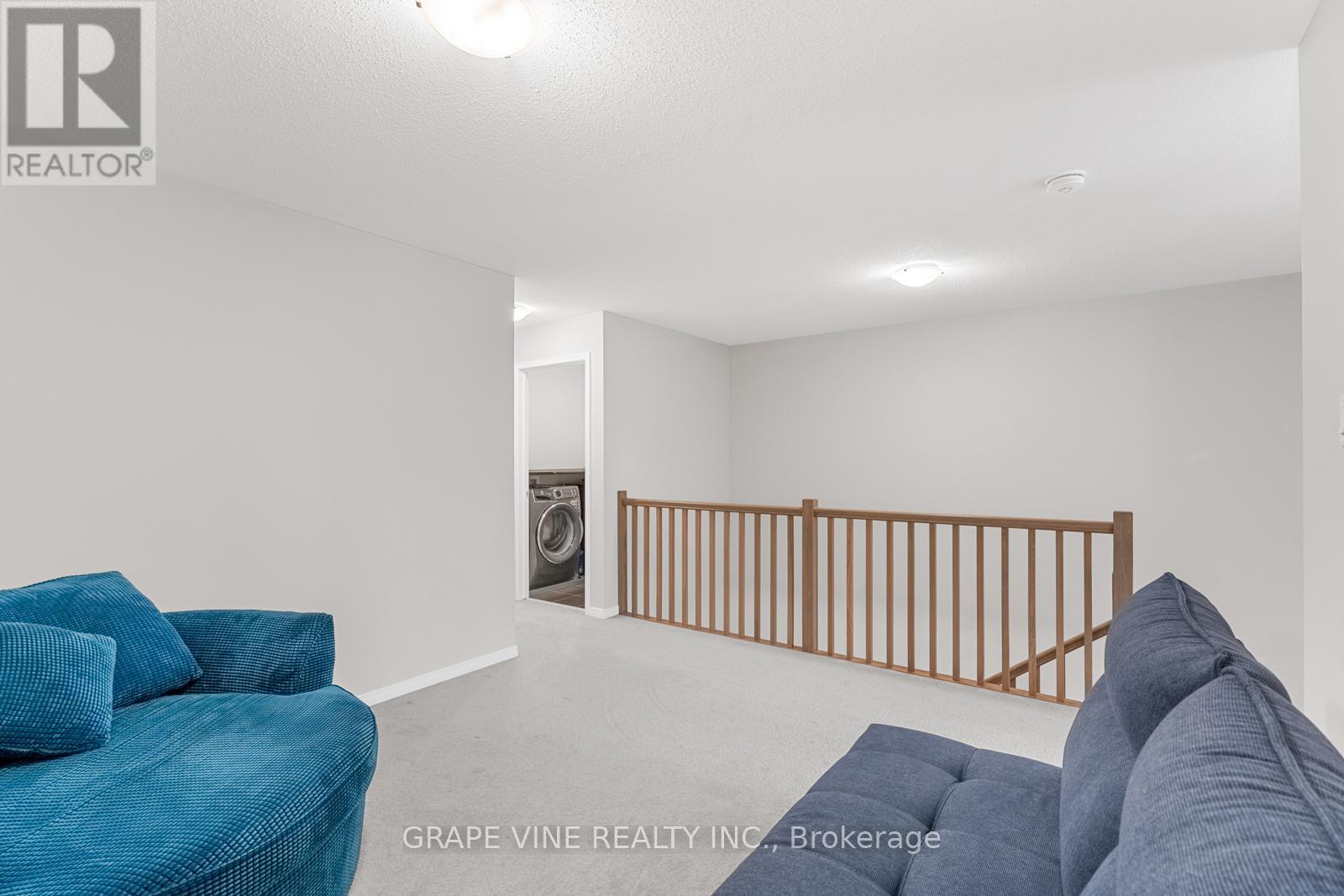 678 Taliesin Crescent, Ottawa, Ontario  K2S 2W5 - Photo 25 - X12147130