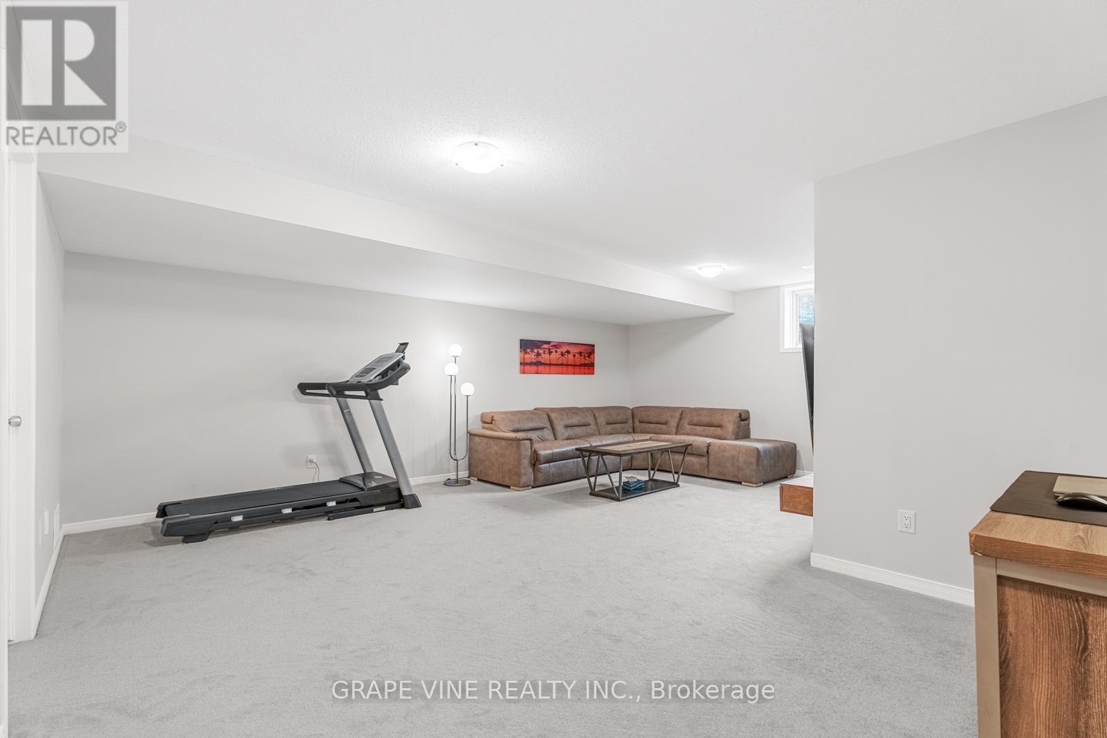 678 Taliesin Crescent, Ottawa, Ontario  K2S 2W5 - Photo 31 - X12147130