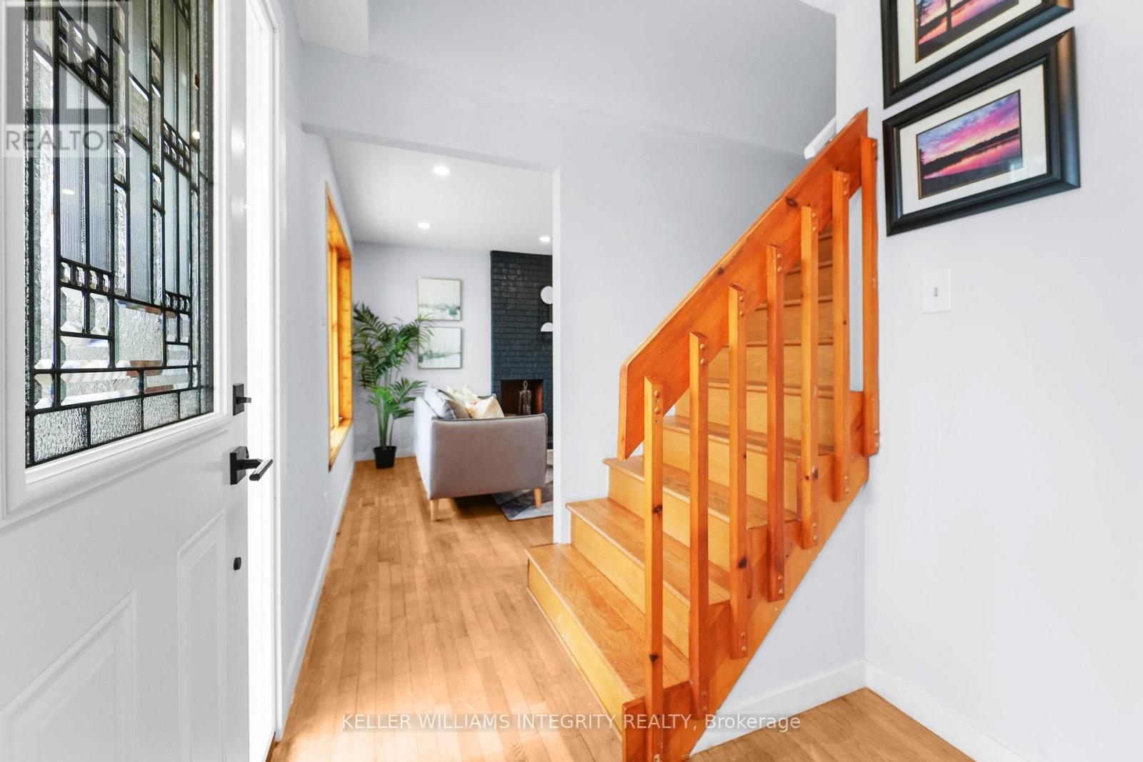 Property at 44 POOLE CREEK CRESCENT image 3