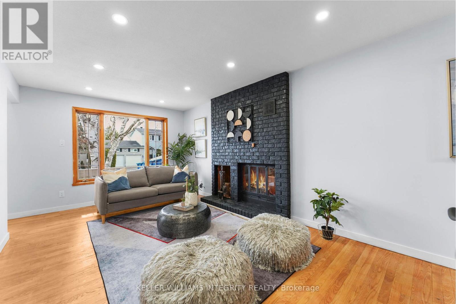 Property at 44 POOLE CREEK CRESCENT image 4