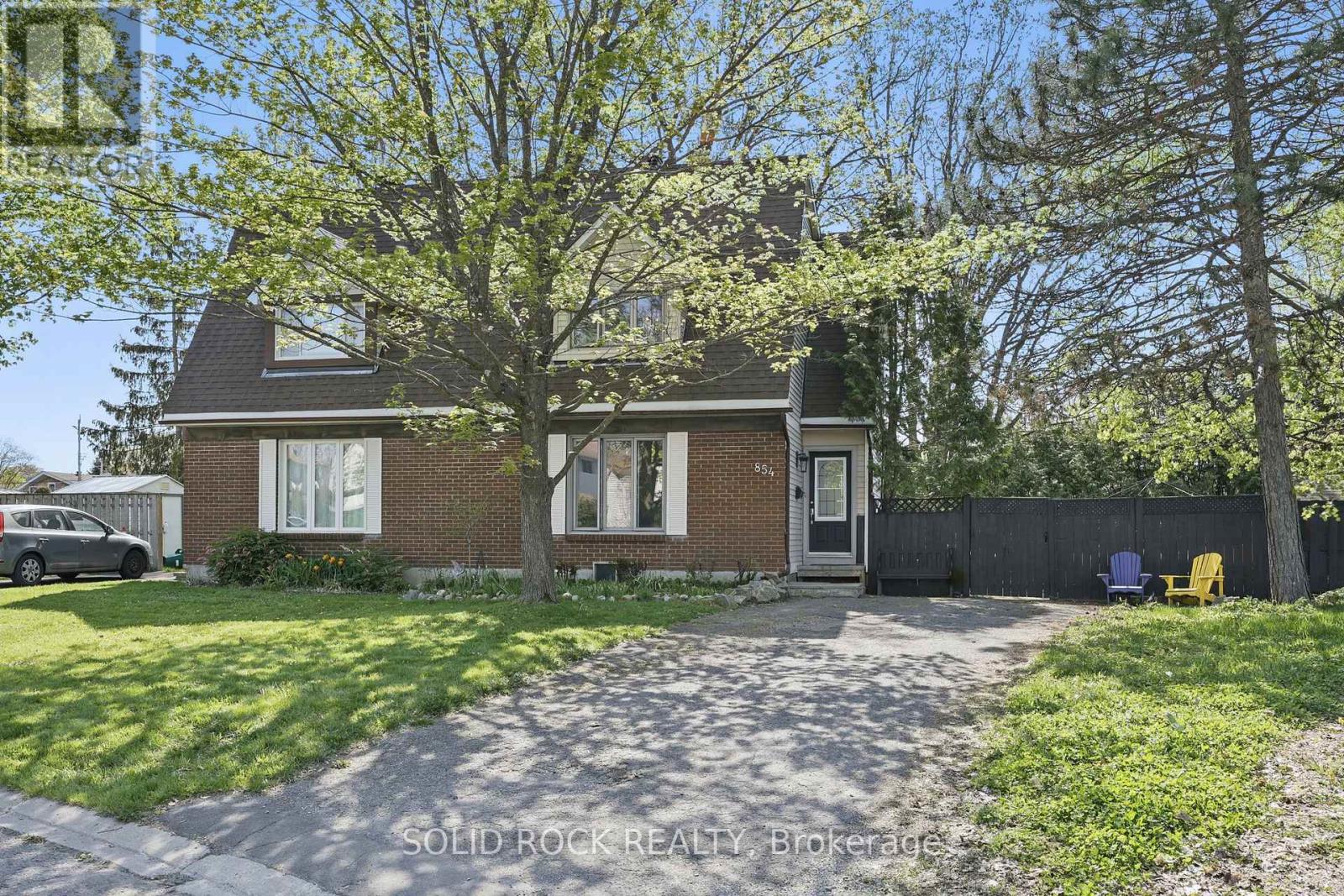 Property at 854 BORLAND DRIVE image 1