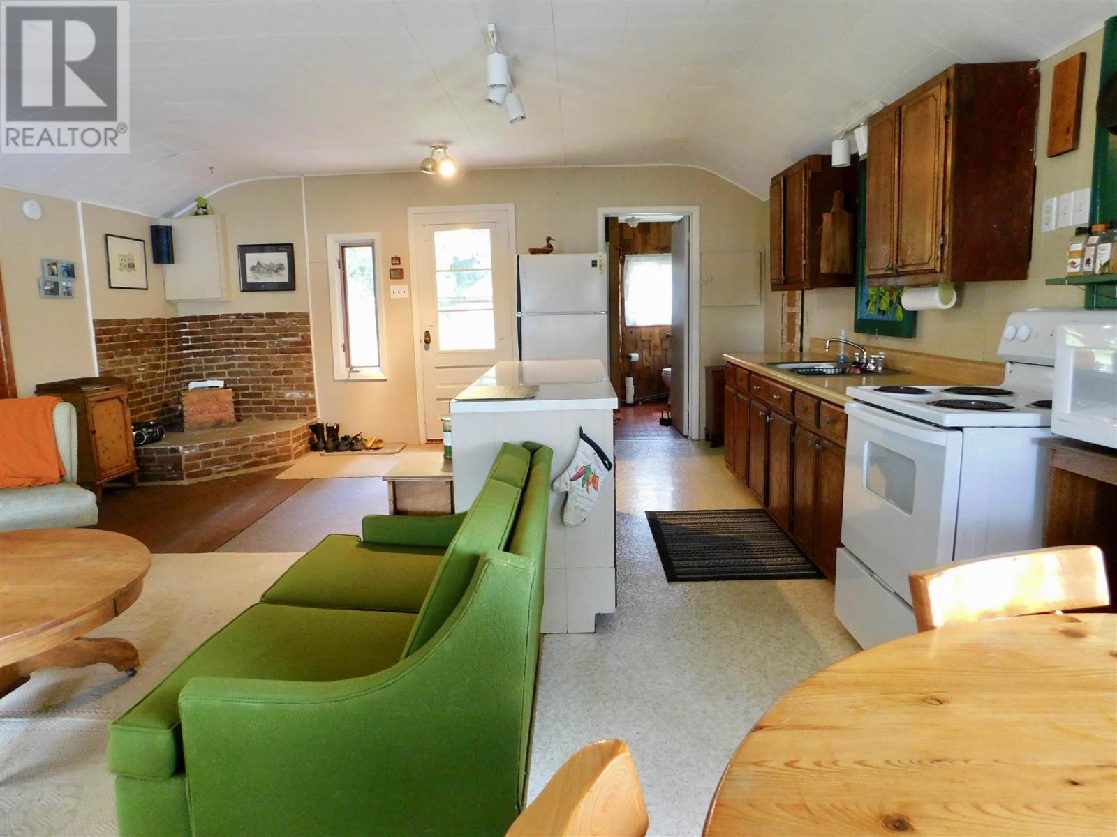 532 Bearpaw Rd, Dinorwic, Ontario  P0V 2W0 - Photo 10 - TB251016