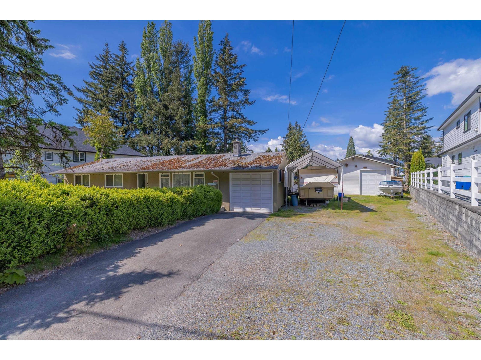23745 40 Avenue, Langley, British Columbia  V2Z 7J9 - Photo 8 - R3002032
