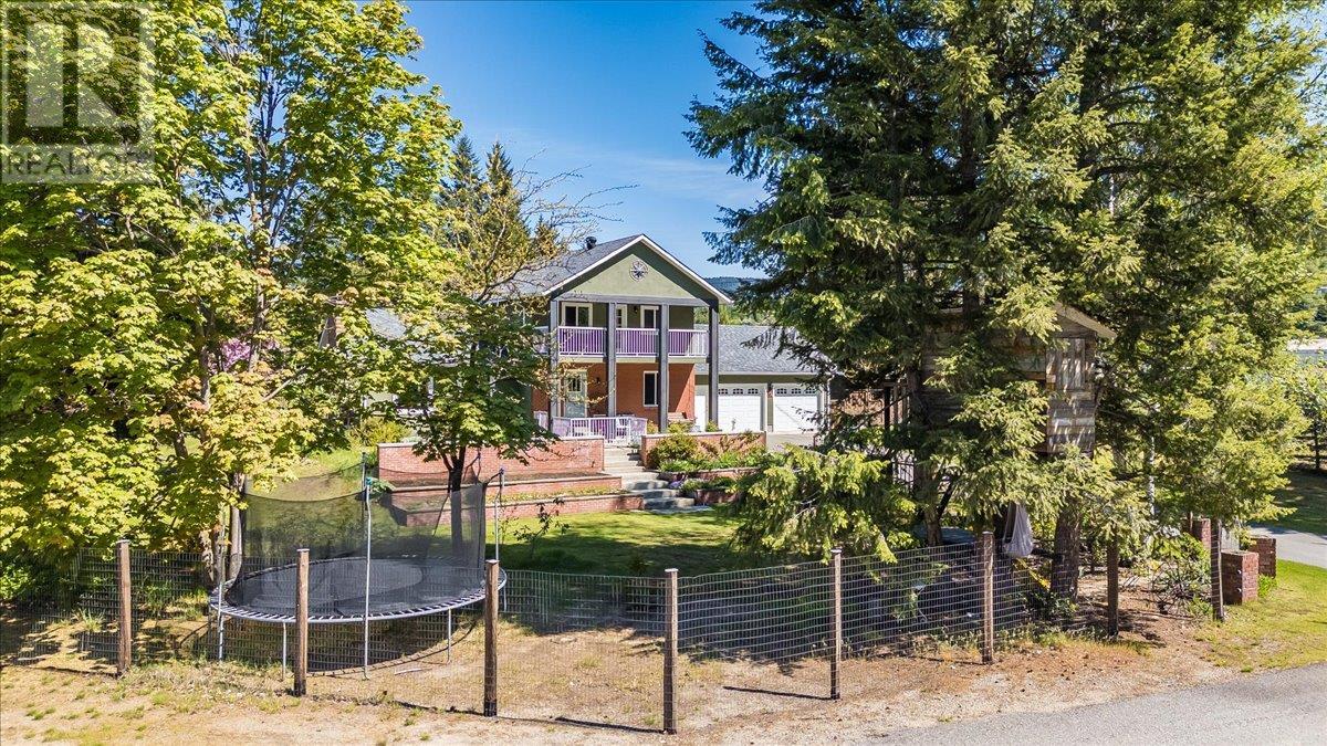 887 Waterloo Road, Castlegar, British Columbia  V1N 4K8 - Photo 96 - 10342235