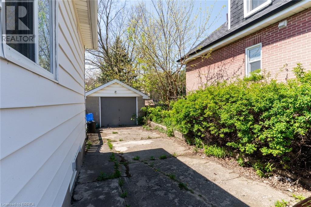 Property at 6 EASTBOURNE Street image 3