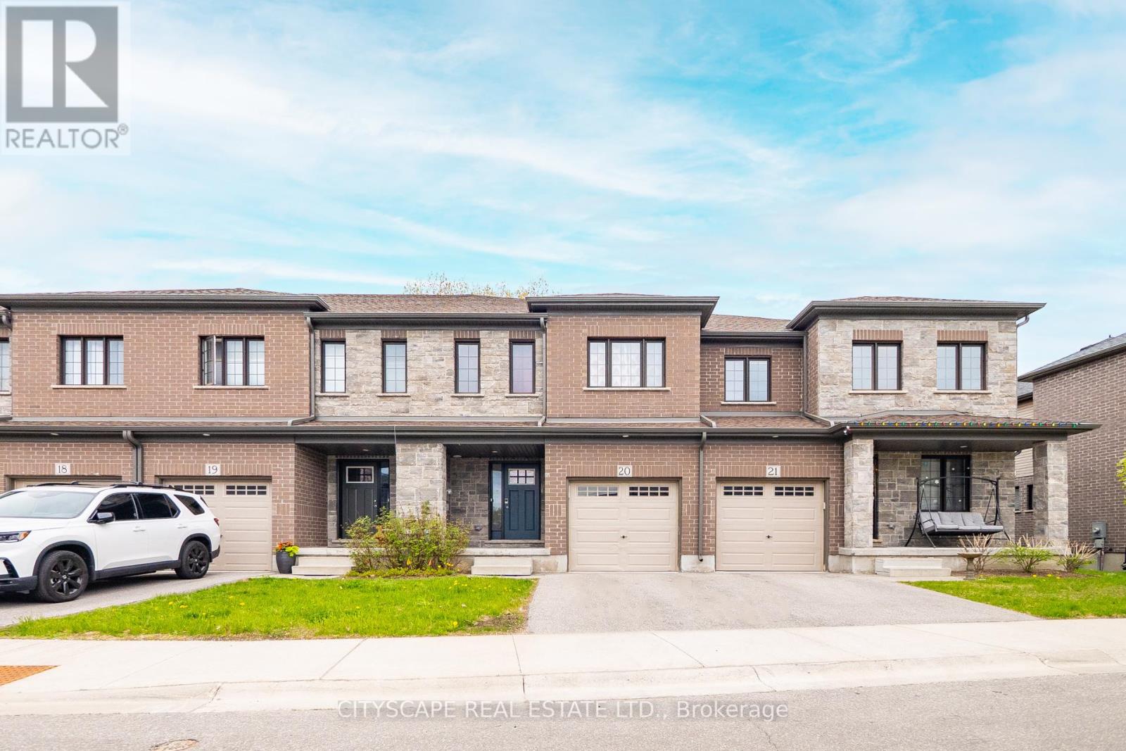 20 - 135 Hardcastle Drive W, Cambridge, Ontario  N1S 0B6 - Photo 1 - X12105697