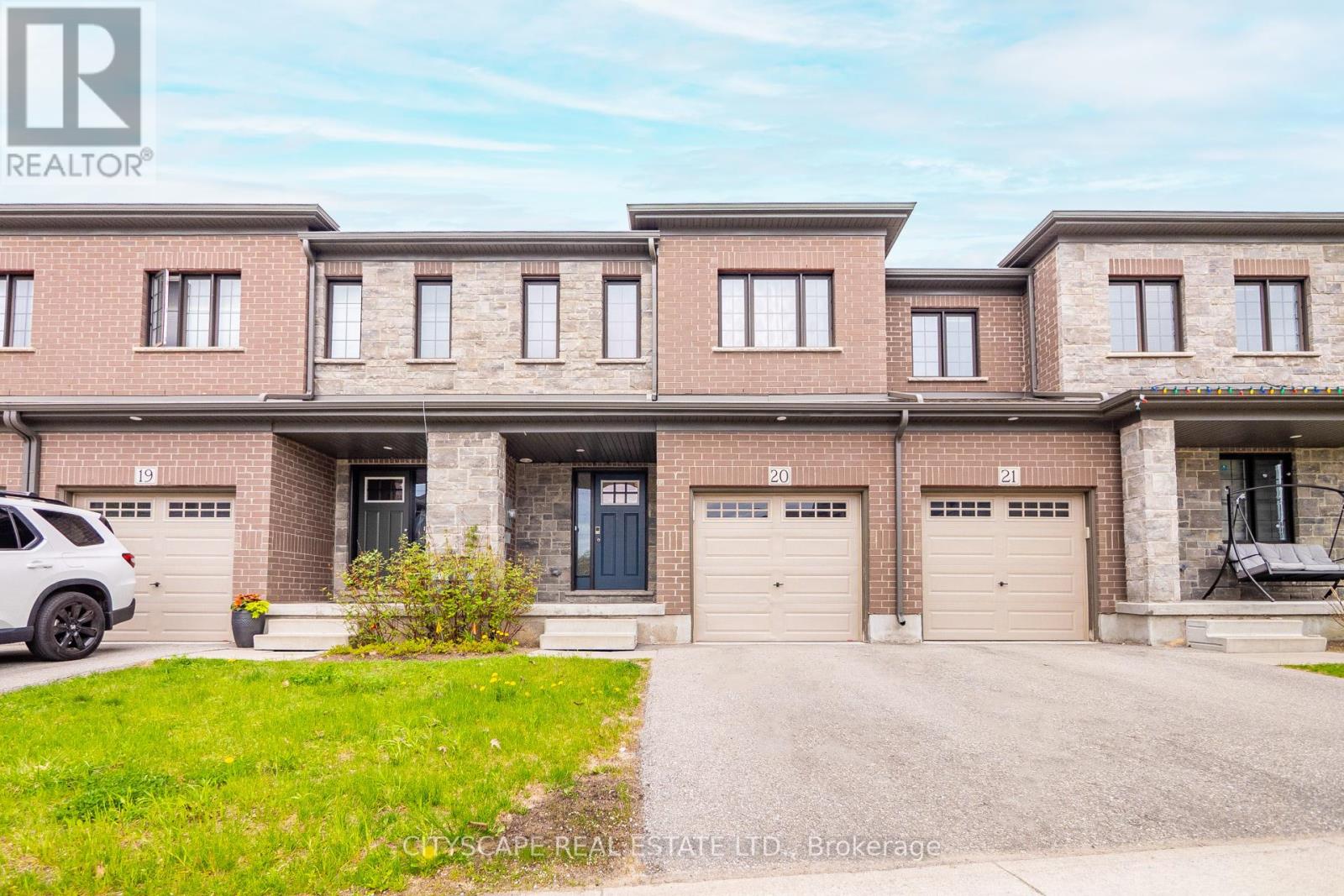 20 - 135 Hardcastle Drive W, Cambridge, Ontario  N1S 0B6 - Photo 2 - X12105697