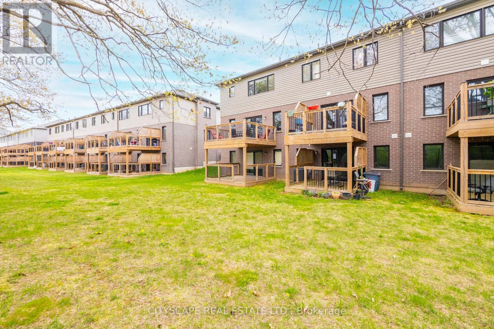 20 - 135 Hardcastle Drive W, Cambridge, Ontario  N1S 0B6 - Photo 49 - X12105697