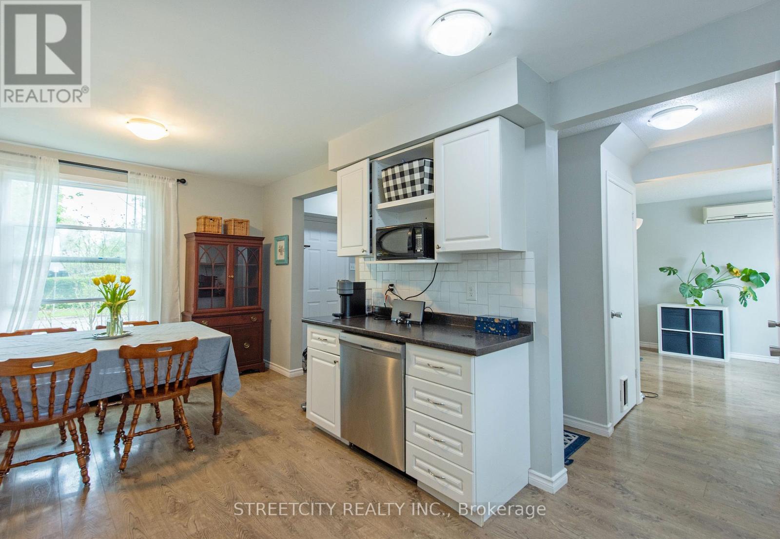 138 Carlyle Drive, London East (East I), Ontario  N5V 3T1 - Photo 29 - X12147202