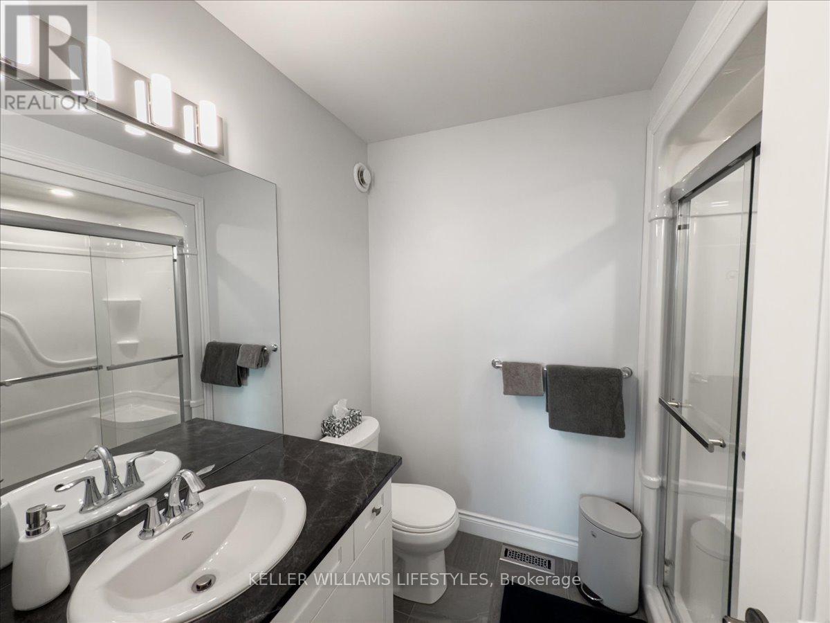 100 Gilmour Drive, Lucan Biddulph, Ontario  N0M 2J0 - Photo 32 - X12147215