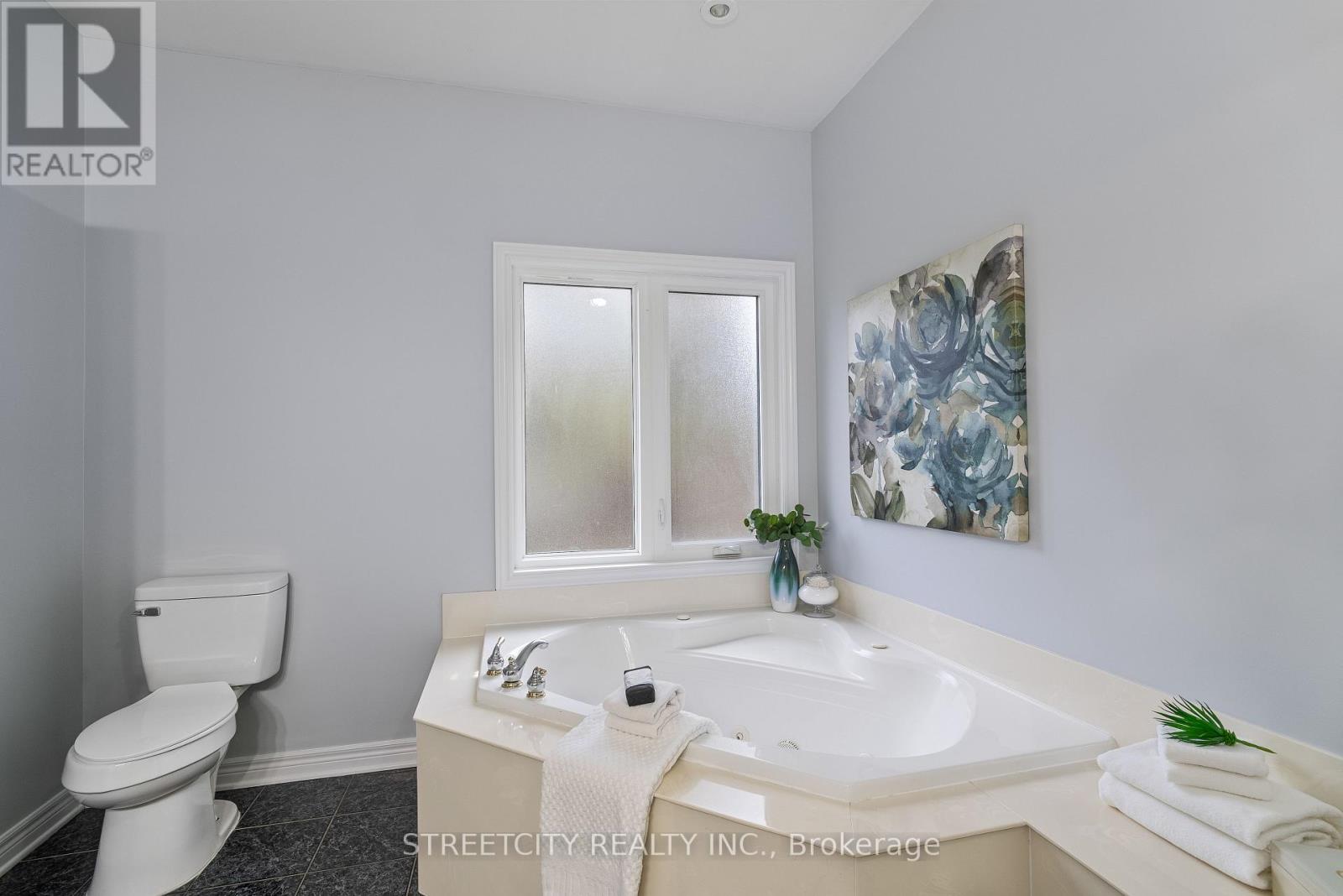 27 Wynfield Lane S, Middlesex Centre, Ontario  N6H 5L2 - Photo 24 - X12147265