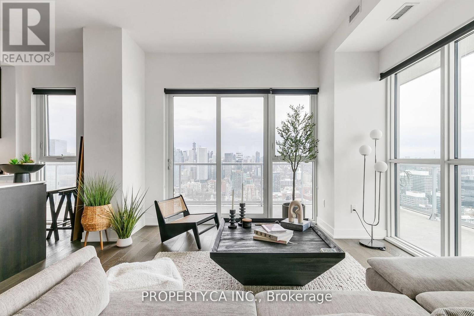 4005 - 15 Lower Jarvis Street, Toronto, Ontario  M5E 1R7 - Photo 3 - C12146789