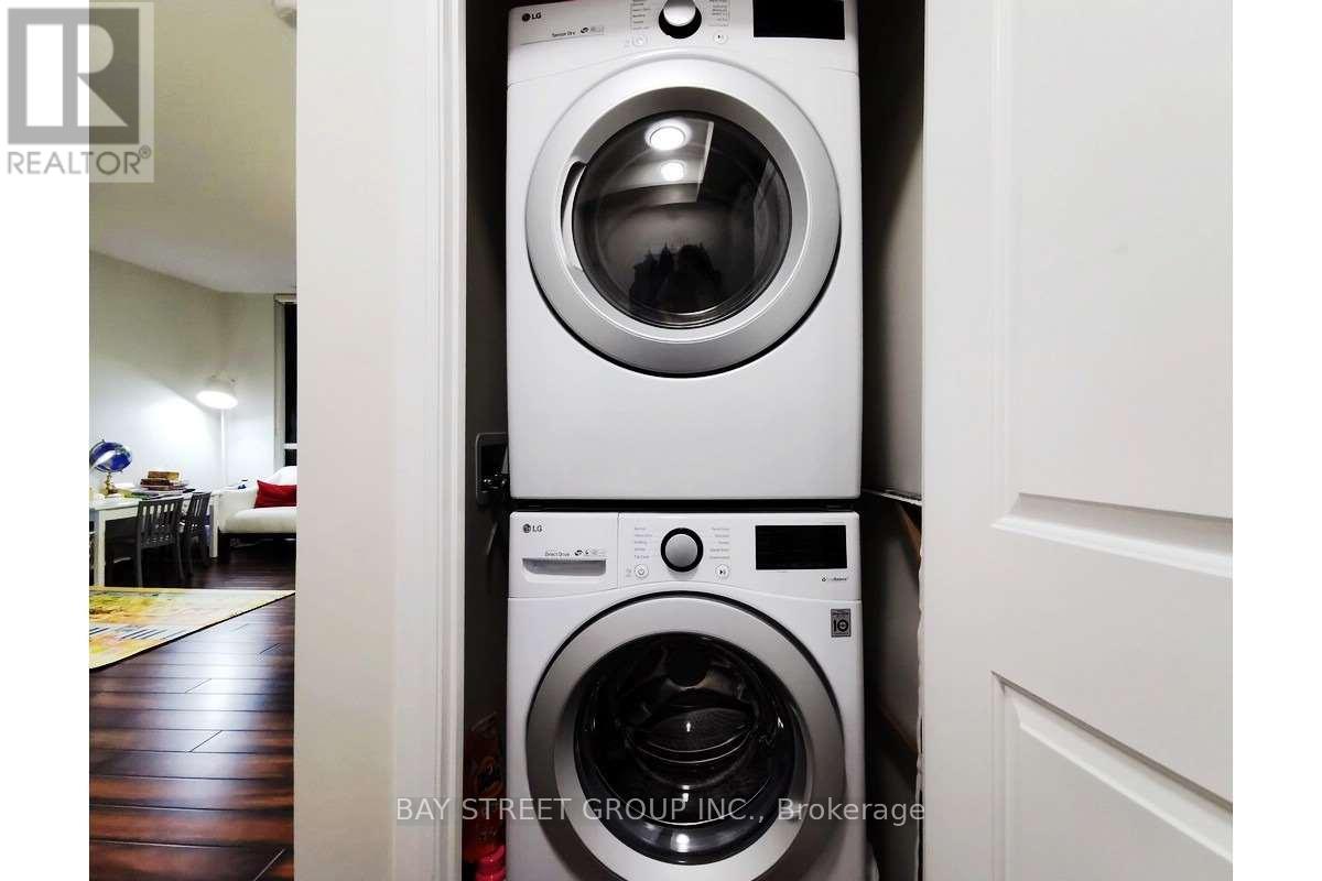 3009 - 88 Sheppard Avenue E, Toronto, Ontario  M2N 0G9 - Photo 10 - C12146927