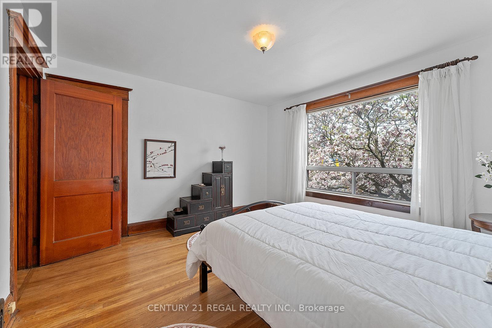 246 Westlake Avenue, Toronto (Woodbine-Lumsden), Ontario  M4C 4T2 - Photo 22 - E12146979