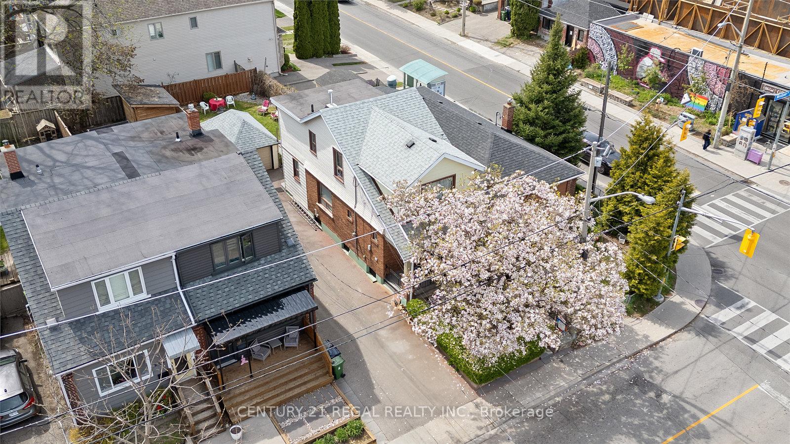 246 Westlake Avenue, Toronto (Woodbine-Lumsden), Ontario  M4C 4T2 - Photo 38 - E12146979