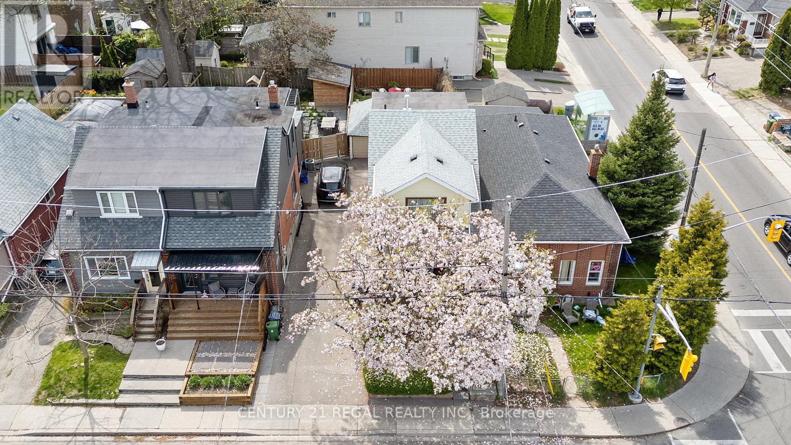 246 Westlake Avenue, Toronto (Woodbine-Lumsden), Ontario  M4C 4T2 - Photo 39 - E12146979