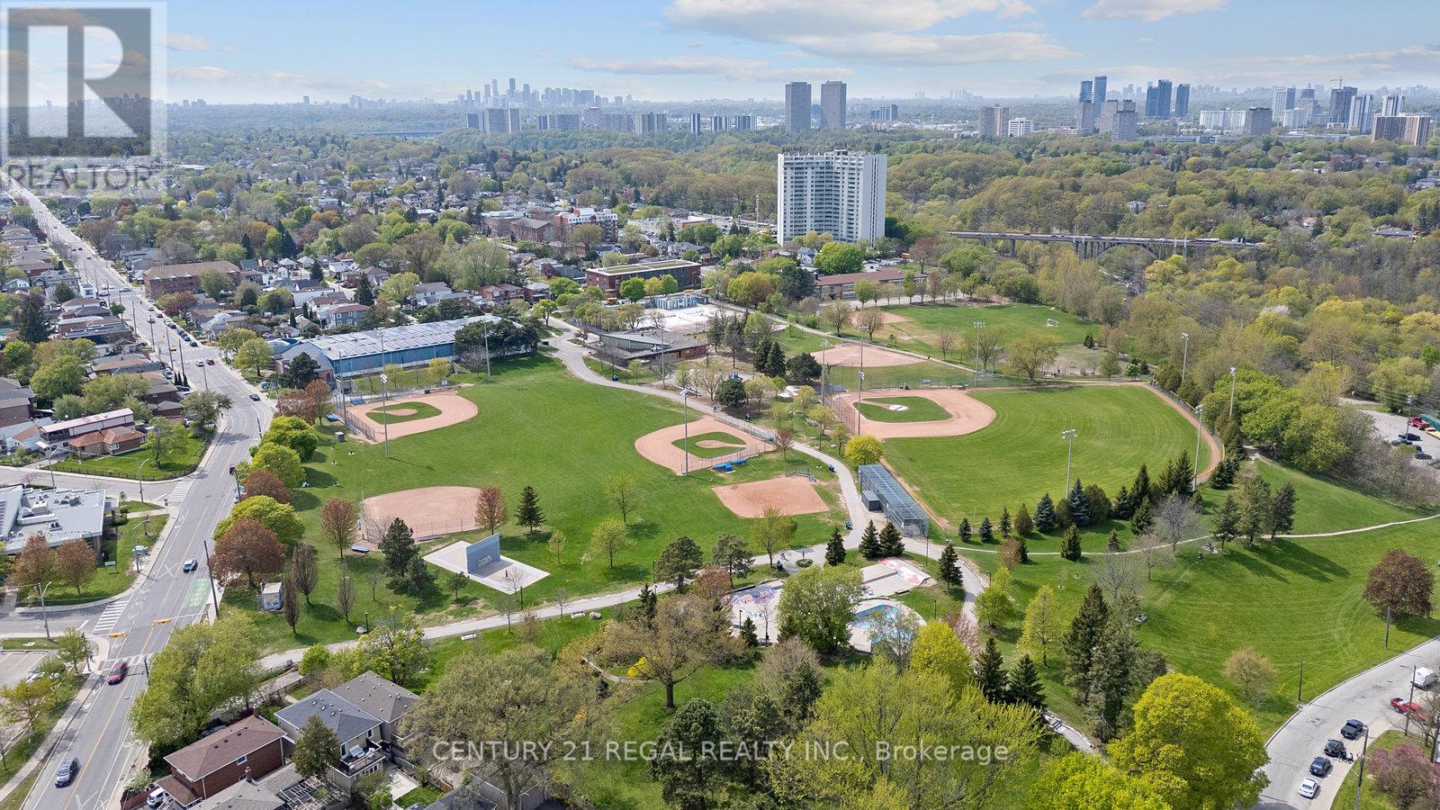 246 Westlake Avenue, Toronto (Woodbine-Lumsden), Ontario  M4C 4T2 - Photo 42 - E12146979