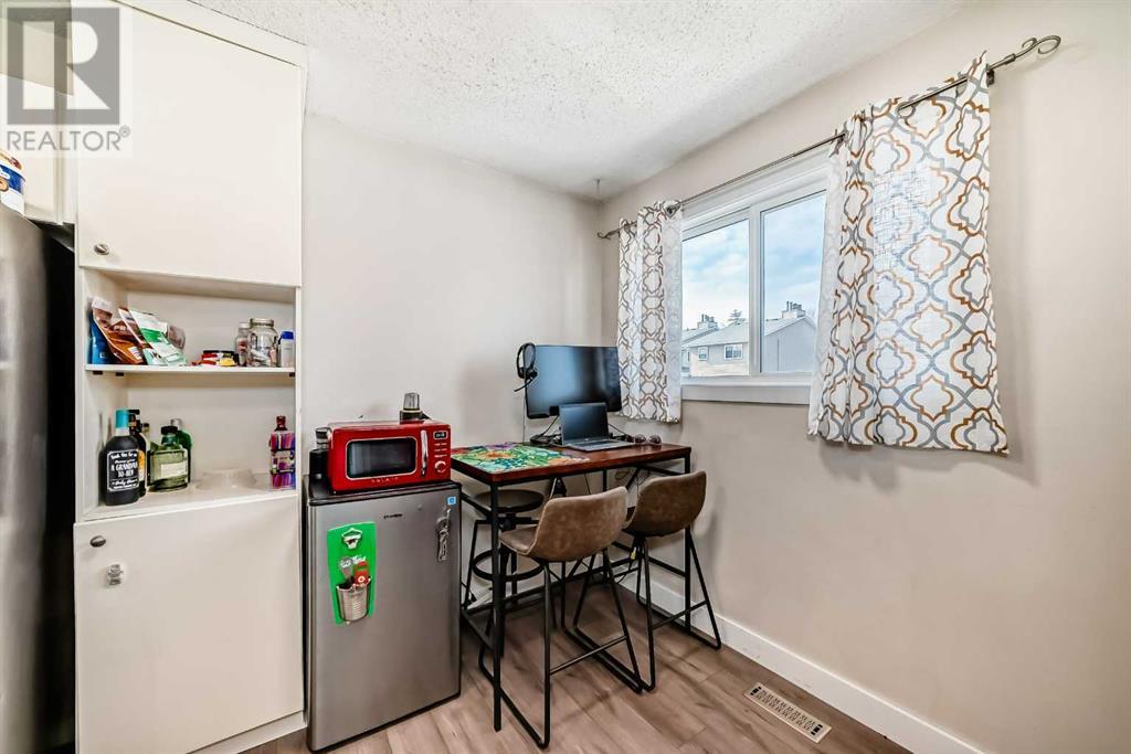 Property at 54, 5520 1 Avenue SE image 5