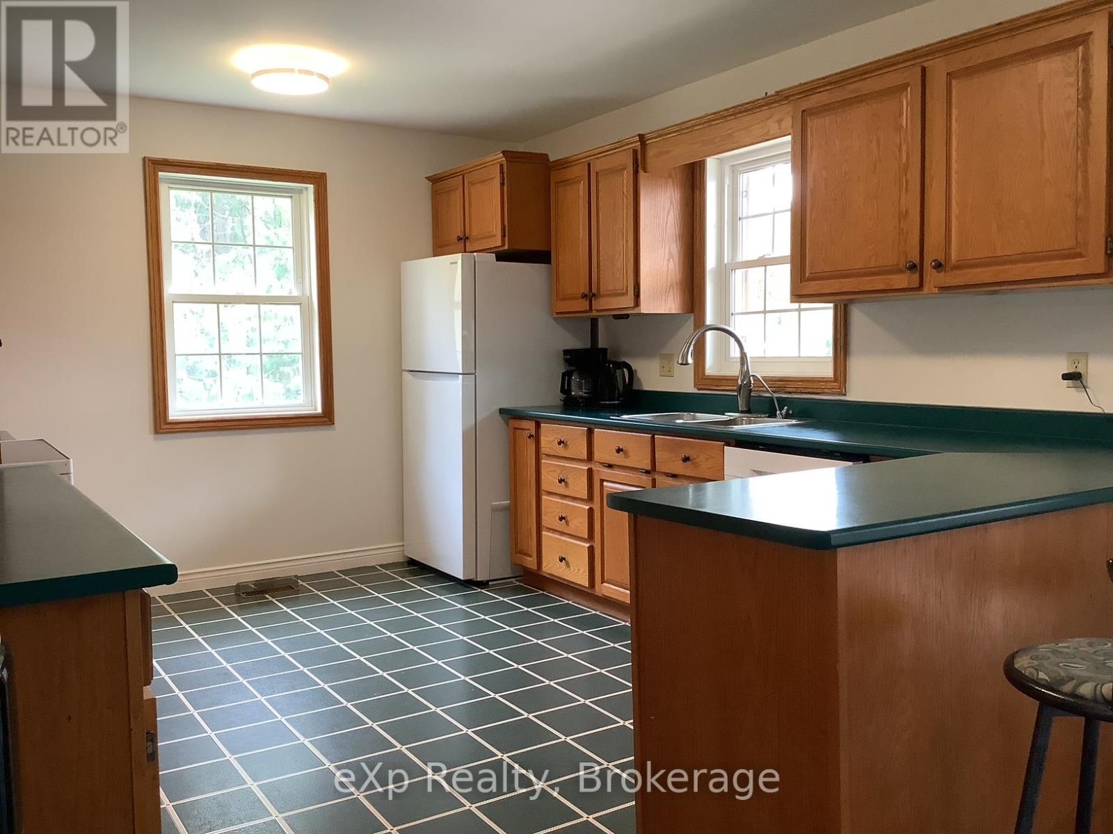 12317 522 Highway, Parry Sound Remote Area, Ontario  P0H 1S0 - Photo 13 - X12147114