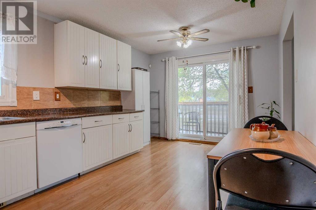 Property at 7526 Huntridge Crescent NE image 5
