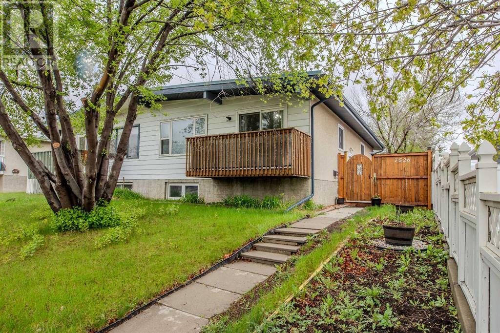 Property at 7526 Huntridge Crescent NE image 1