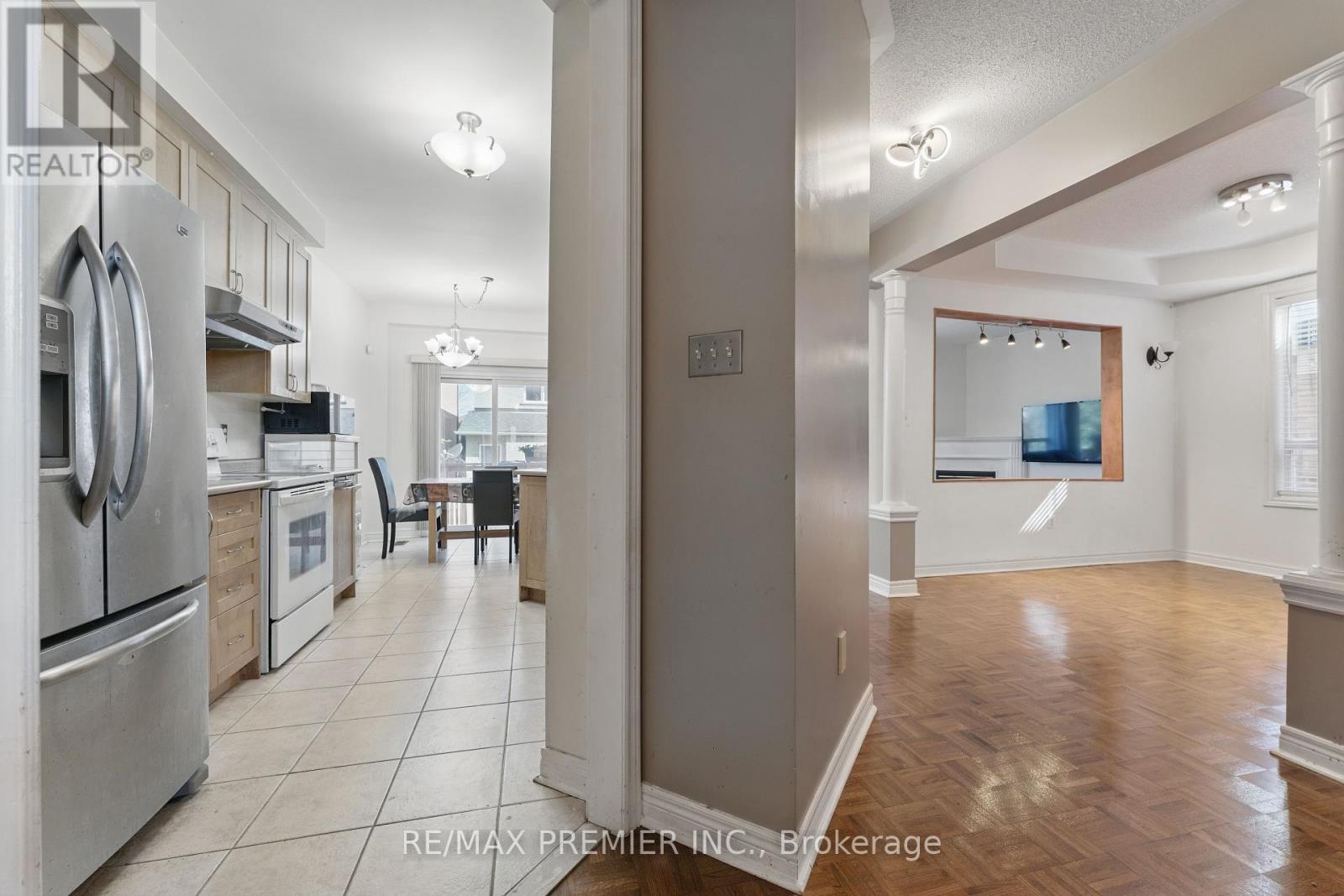 20 Bucksaw Drive, Vaughan, Ontario  L4H 2H6 - Photo 5 - N12146931