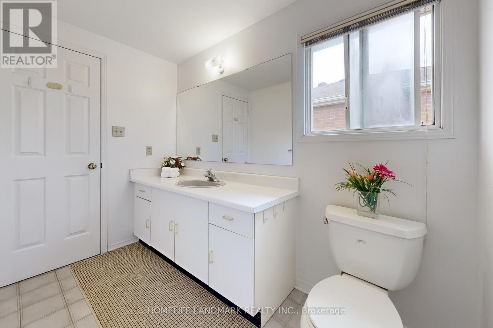 7 Lancashire Road, Markham, Ontario  L3R 8K9 - Photo 26 - N12146977