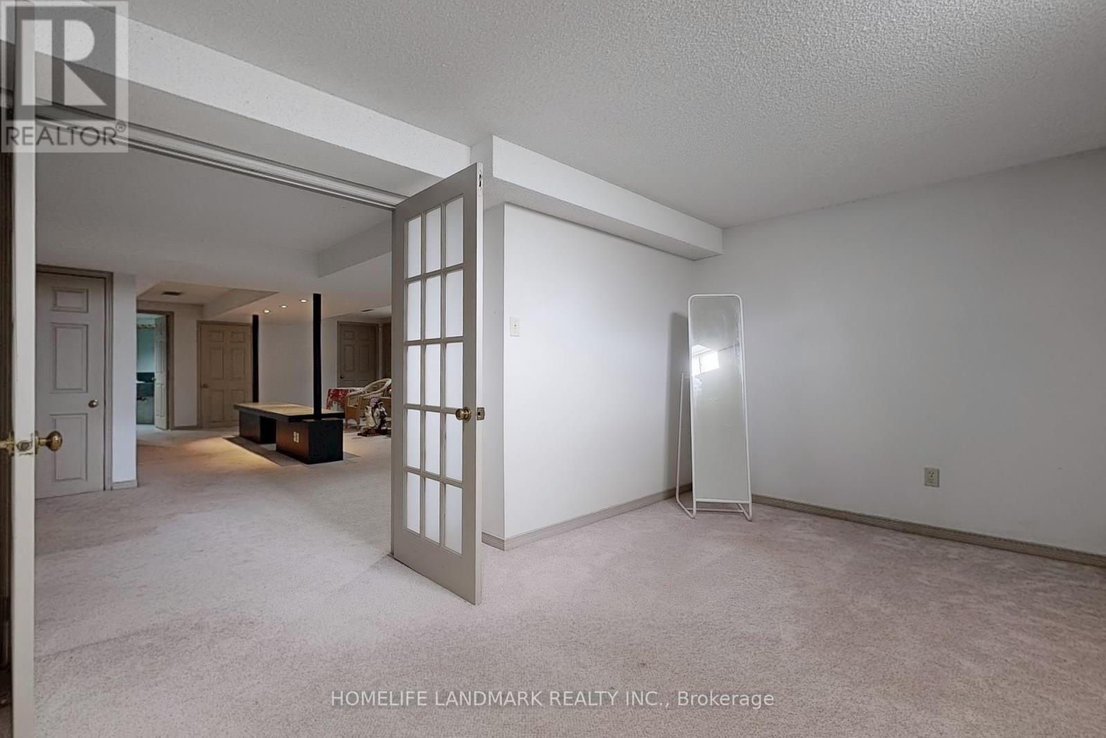 7 Lancashire Road, Markham, Ontario  L3R 8K9 - Photo 38 - N12146977