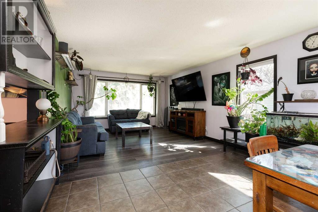 Property at 1832 7 Avenue N image 4