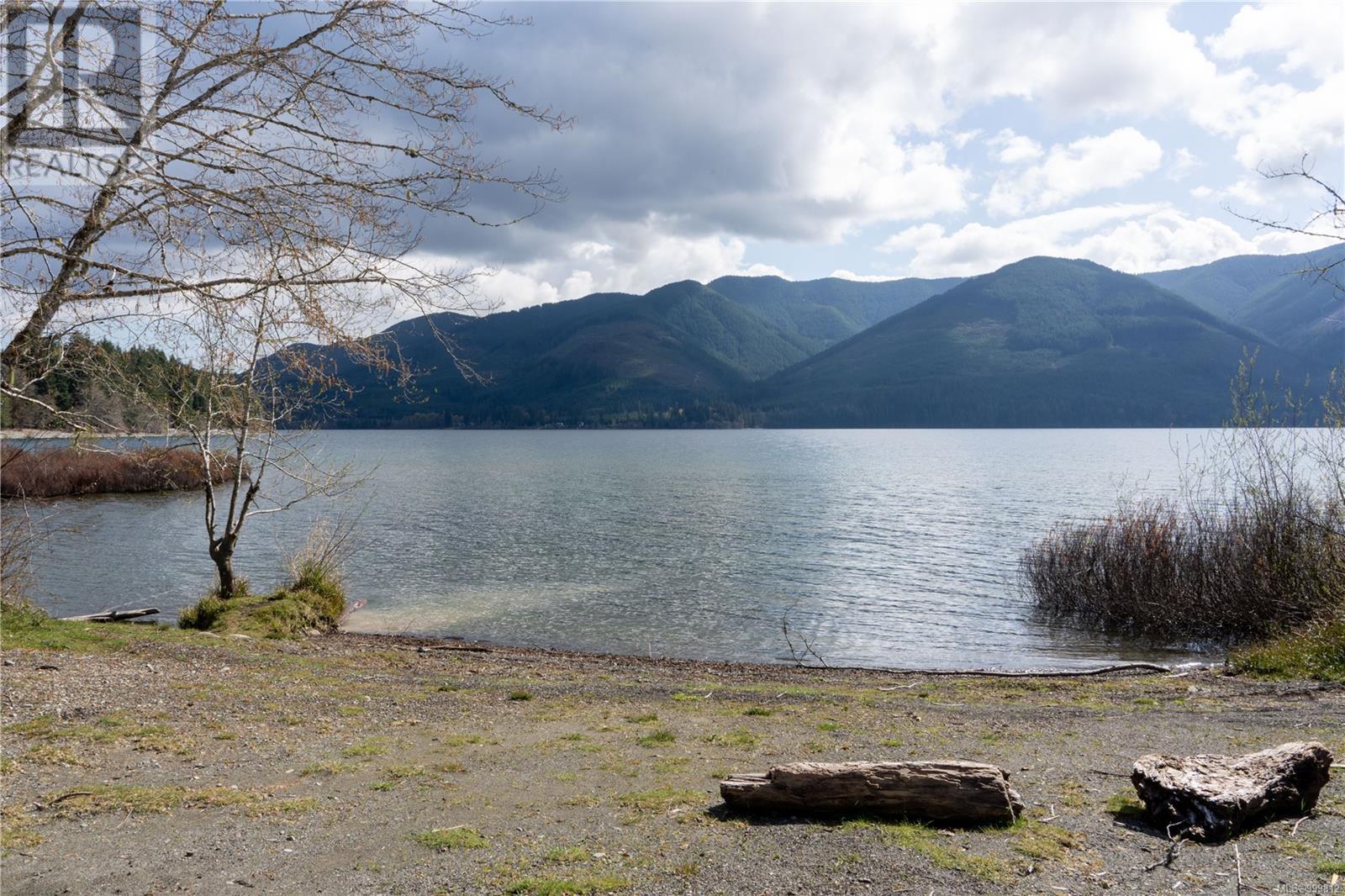 11409 Youbou Rd, Youbou, British Columbia  V0R 3E1 - Photo 29 - 999812