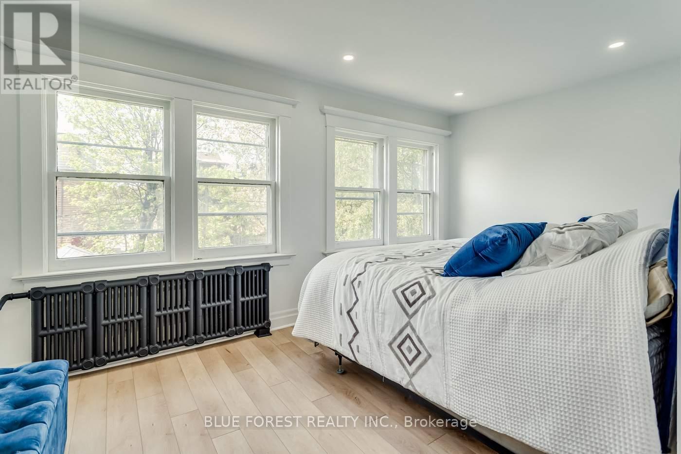 8 Lauder Avenue, Toronto, Ontario  M6H 3E3 - Photo 21 - W12147316