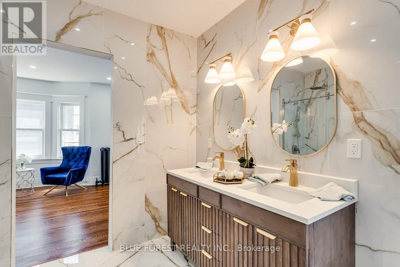 8 Lauder Avenue, Toronto, Ontario  M6H 3E3 - Photo 24 - W12147316