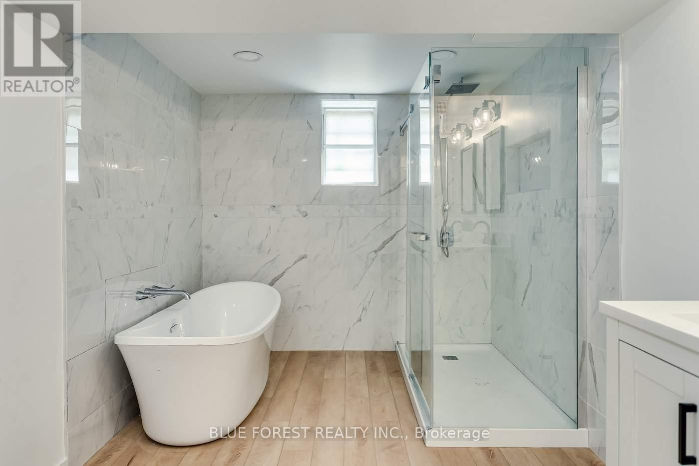 8 Lauder Avenue, Toronto, Ontario  M6H 3E3 - Photo 46 - W12147316