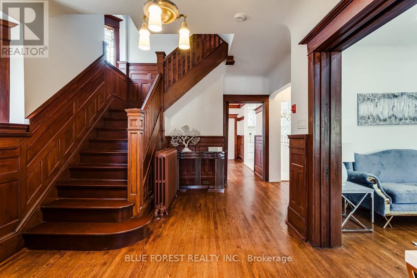 8 Lauder Avenue, Toronto, Ontario  M6H 3E3 - Photo 5 - W12147316