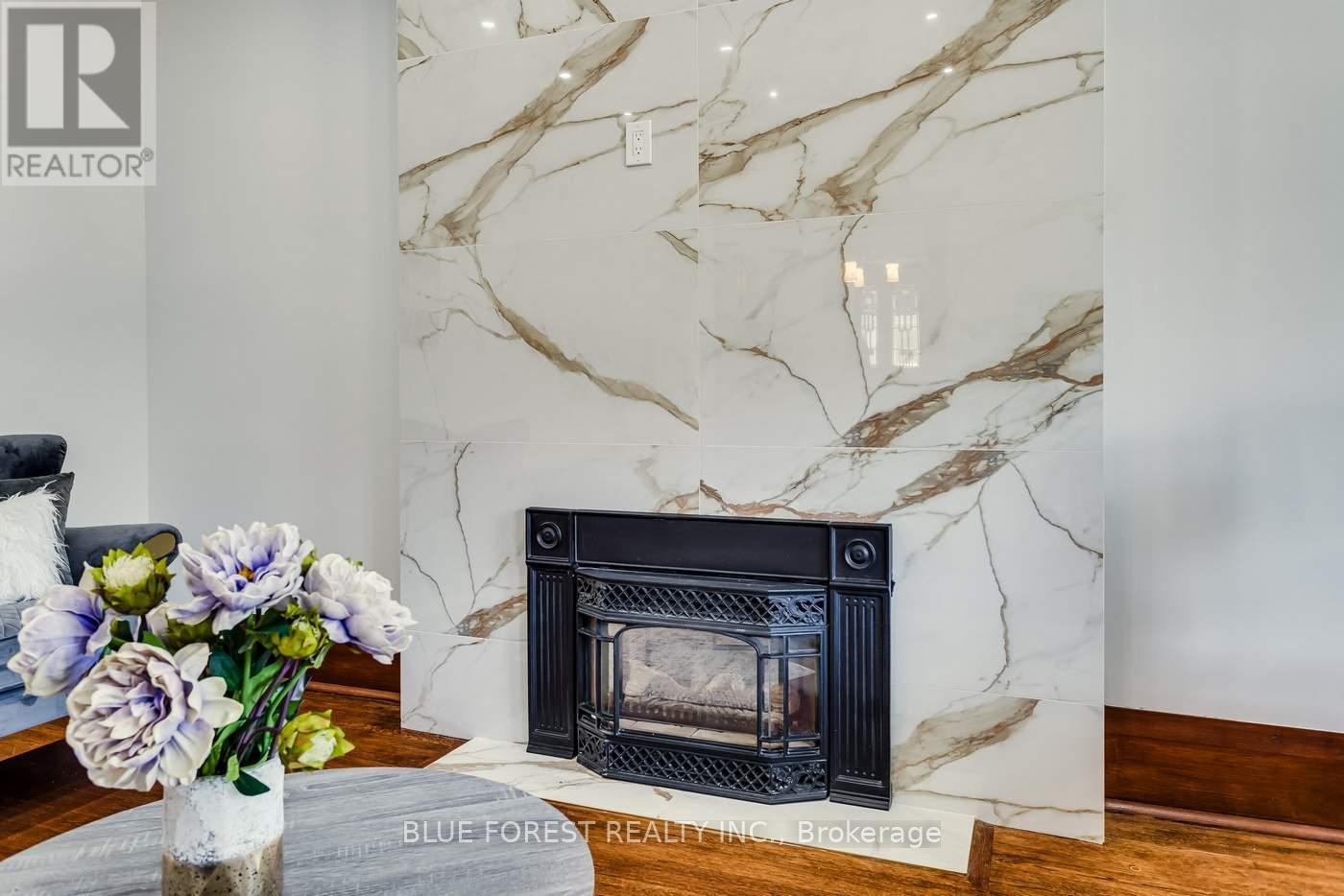 8 Lauder Avenue, Toronto, Ontario  M6H 3E3 - Photo 9 - W12147316
