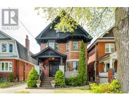 8 LAUDER AVENUE, Toronto, Ontario