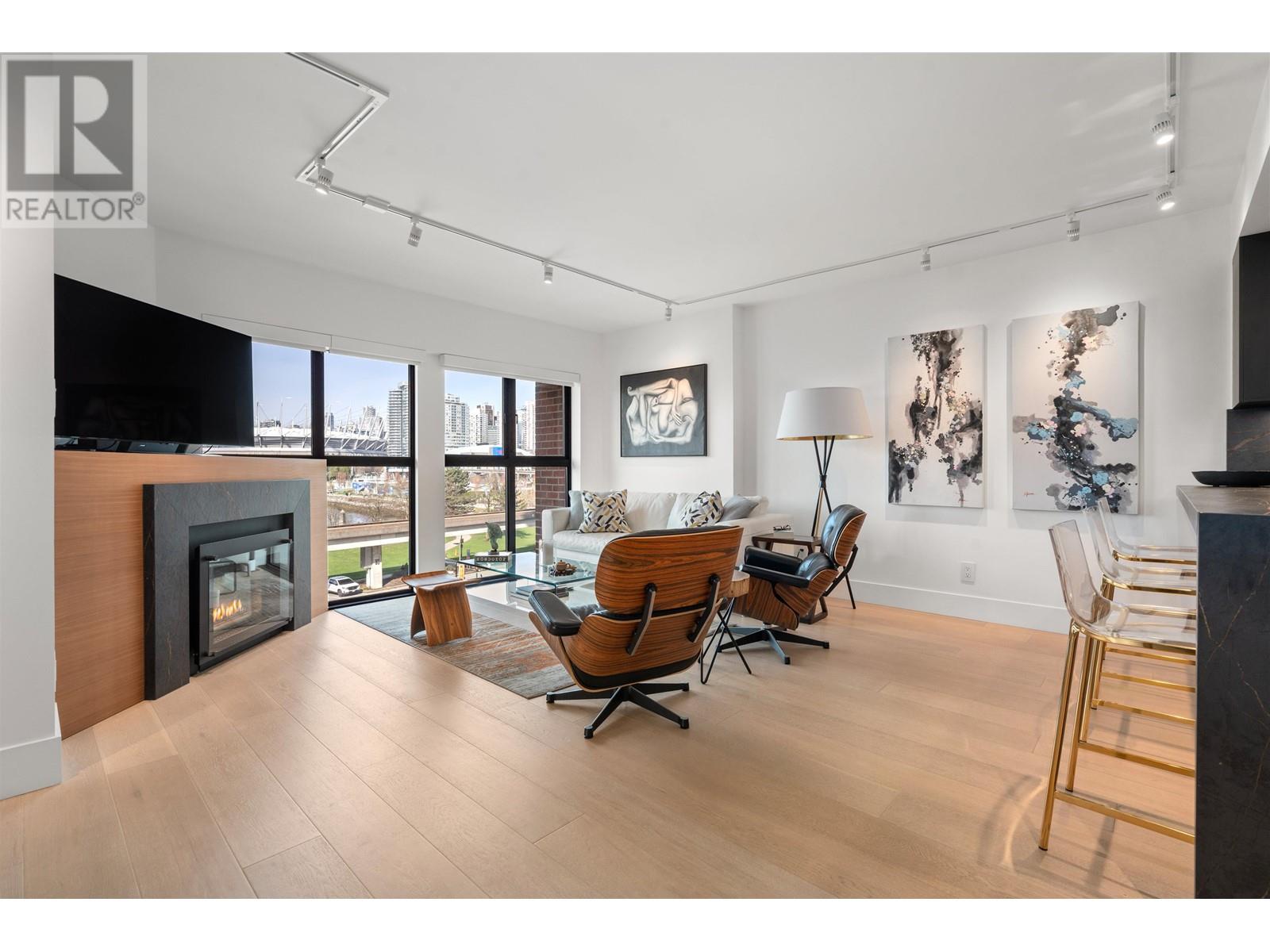 406 1128 Quebec Street, Vancouver, British Columbia  V6A 4E1 - Photo 3 - R3001775