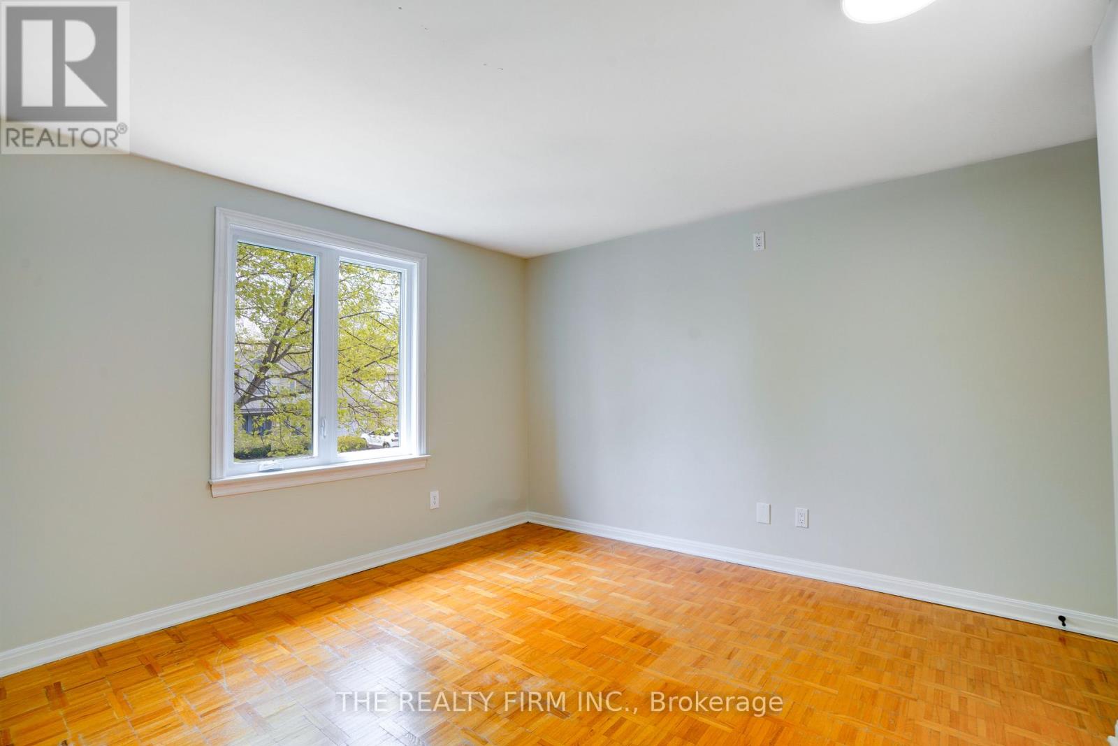 36 Dunsmoor Road, London South (South M), Ontario  N6K 1T5 - Photo 28 - X12147295