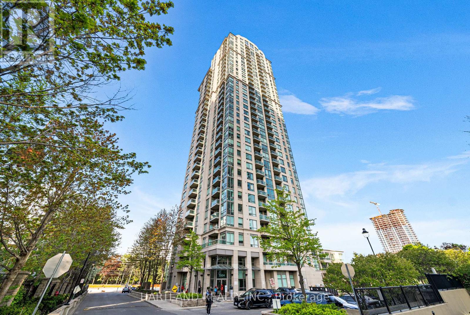 2701 - 3504 Hurontario Street, Mississauga, Ontario  L5B 0B9 - Photo 2 - W12146925