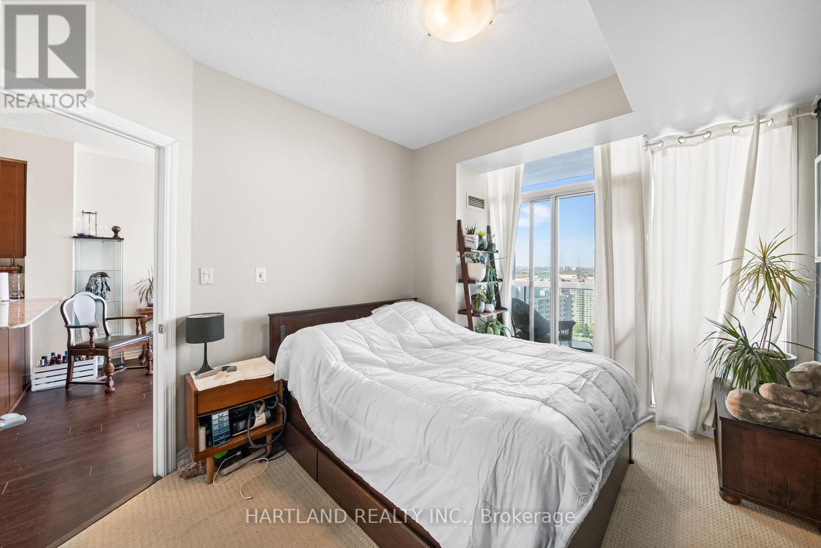 2701 - 3504 Hurontario Street, Mississauga, Ontario  L5B 0B9 - Photo 20 - W12146925