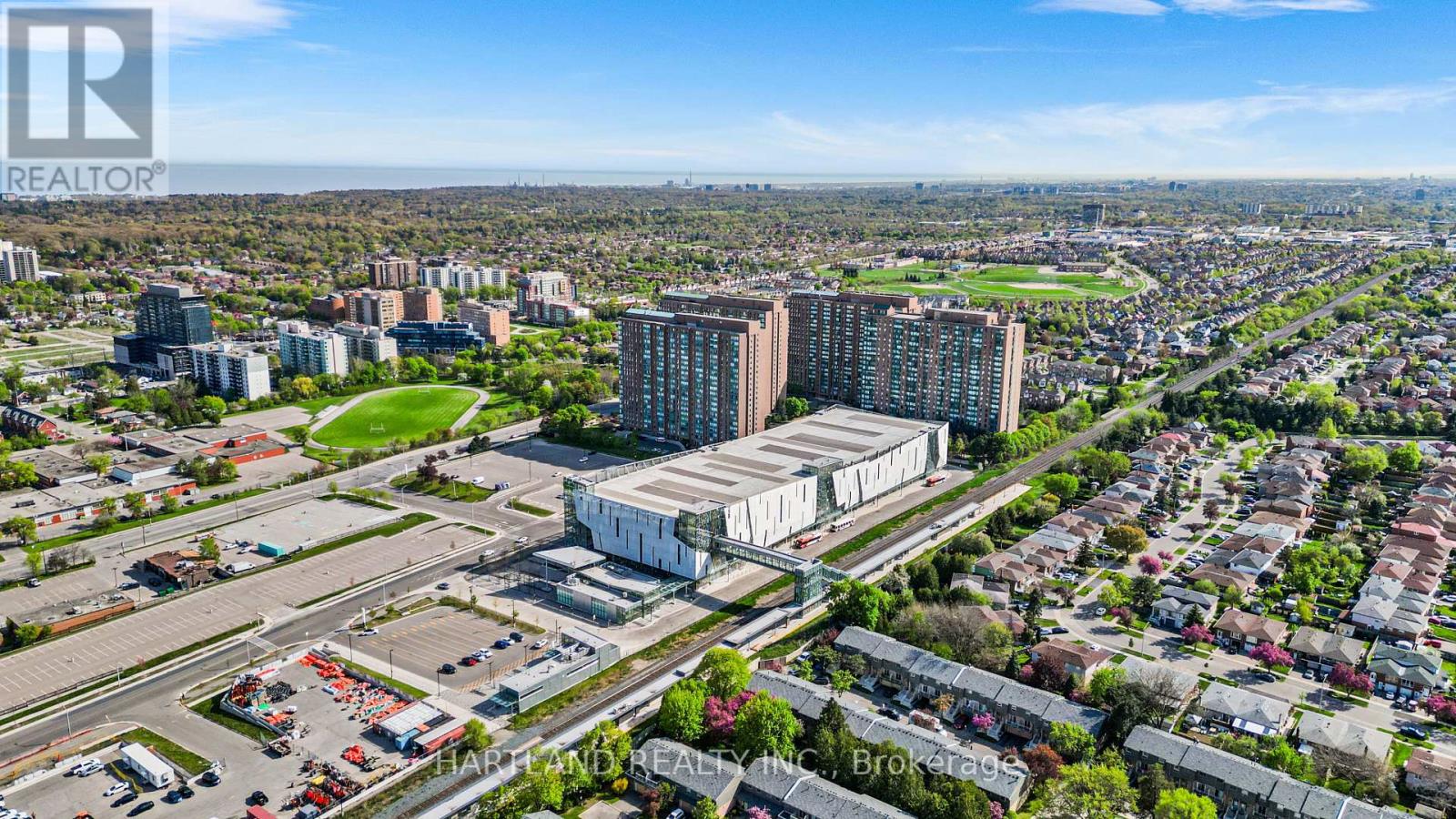 2701 - 3504 Hurontario Street, Mississauga, Ontario  L5B 0B9 - Photo 35 - W12146925