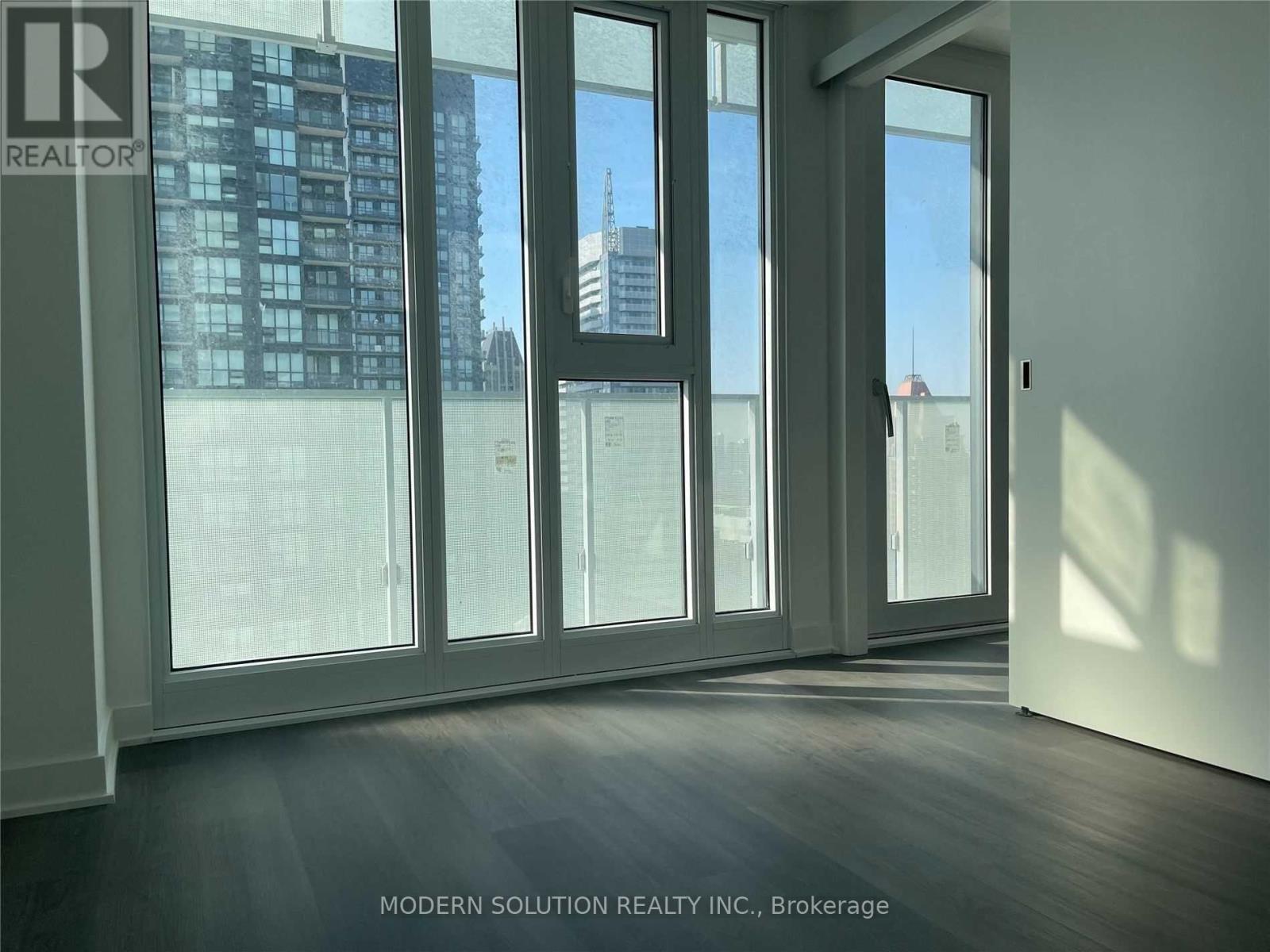2709 - 3900 Confederation Parkway, Mississauga, Ontario  L5B 0M3 - Photo 11 - W12146940