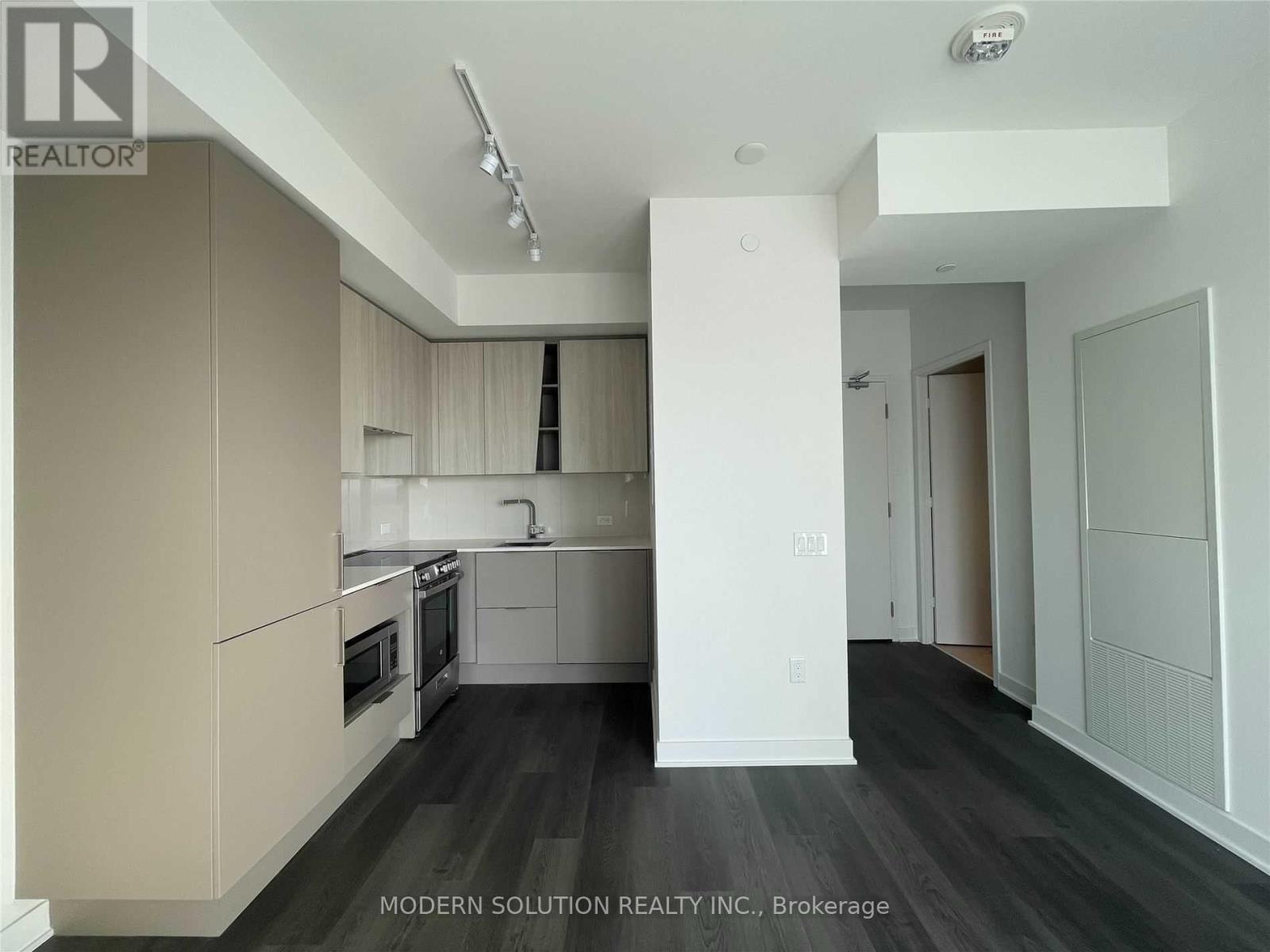 2709 - 3900 Confederation Parkway, Mississauga, Ontario  L5B 0M3 - Photo 7 - W12146940