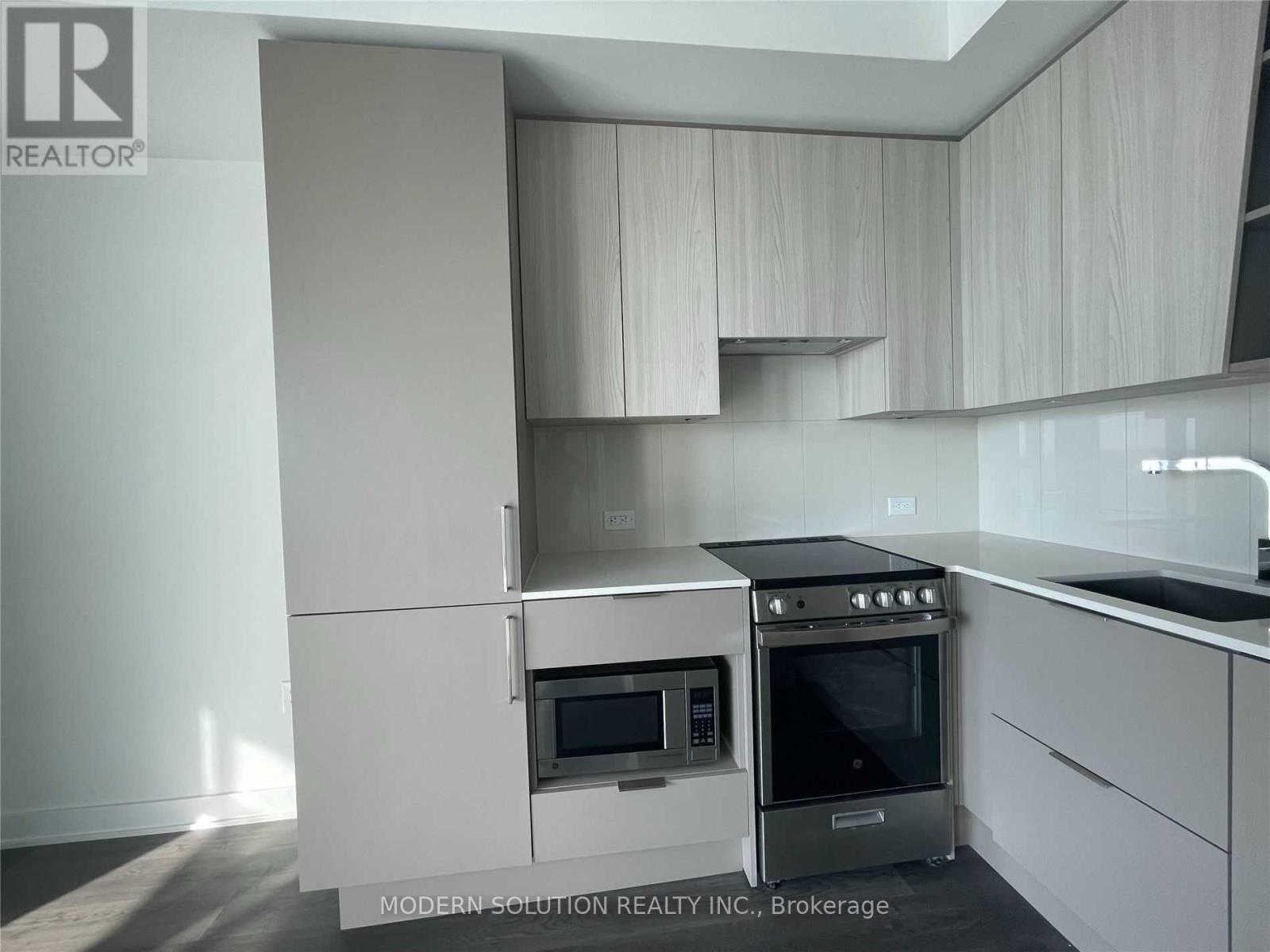 2709 - 3900 Confederation Parkway, Mississauga, Ontario  L5B 0M3 - Photo 9 - W12146940