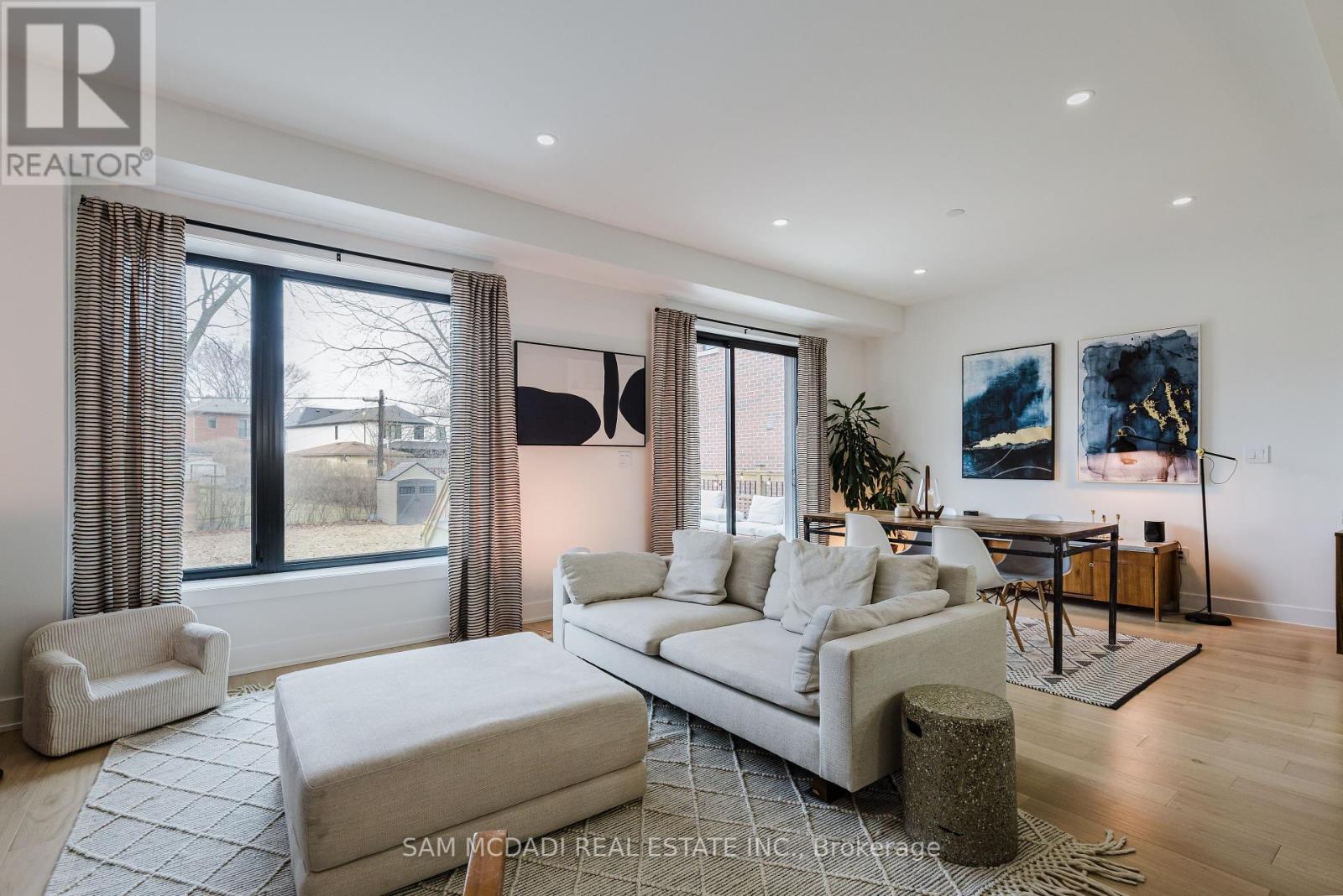 36 Maple Avenue N, Mississauga (Port Credit), Ontario  L5H 2S1 - Photo 11 - W12146951