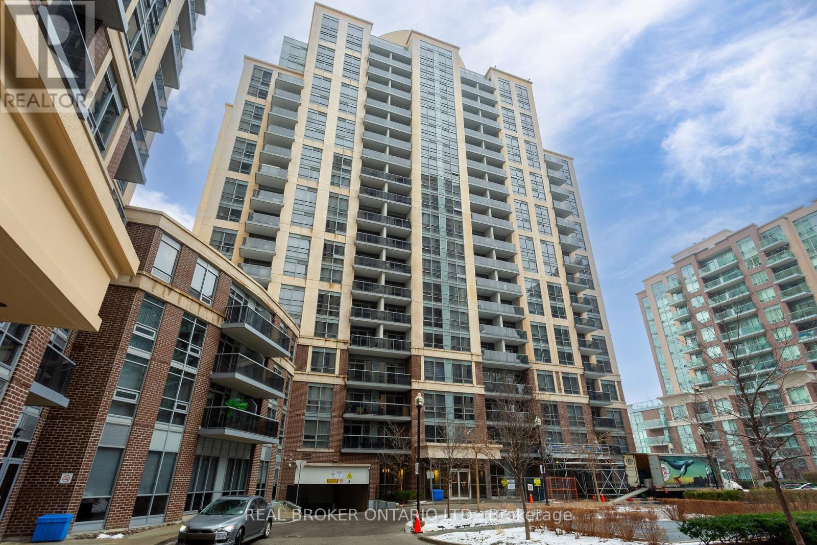 1603 - 1 Michael Power Place, Toronto, Ontario  M9A 0A1 - Photo 2 - W12146960