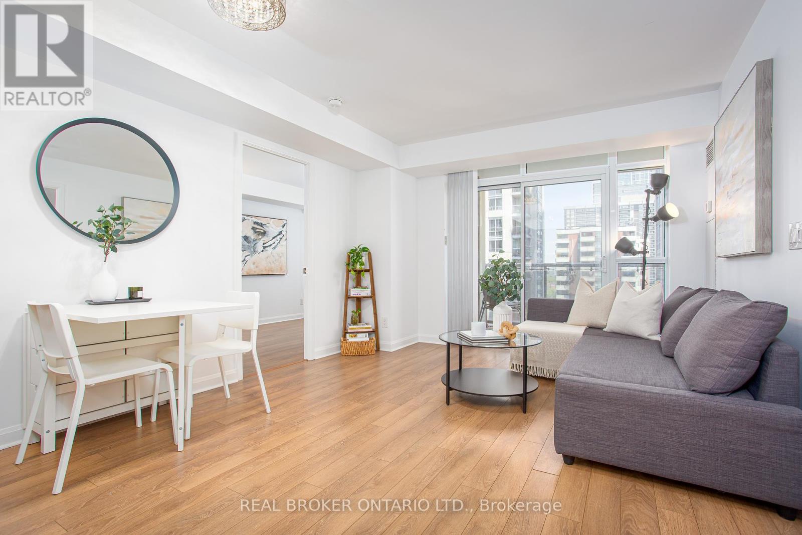 1603 - 1 Michael Power Place, Toronto, Ontario  M9A 0A1 - Photo 3 - W12146960