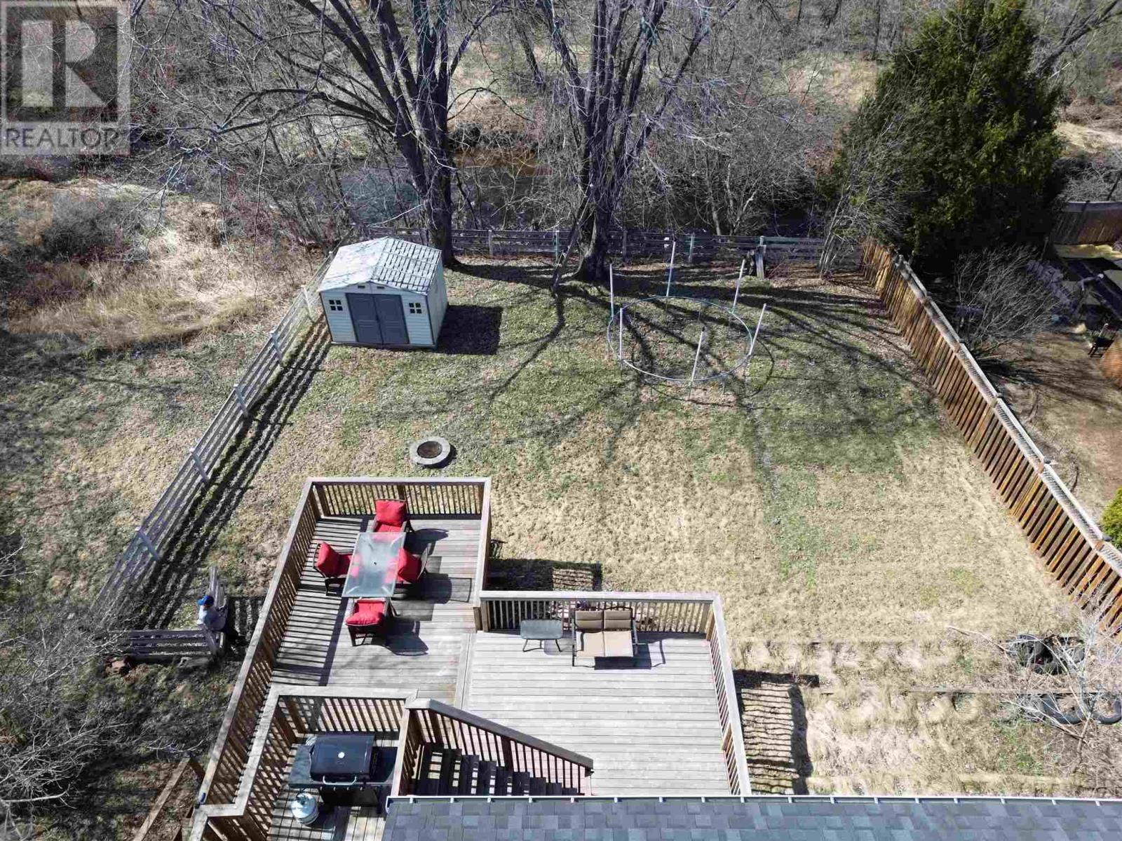 Property at 252 Theresa ST image 5