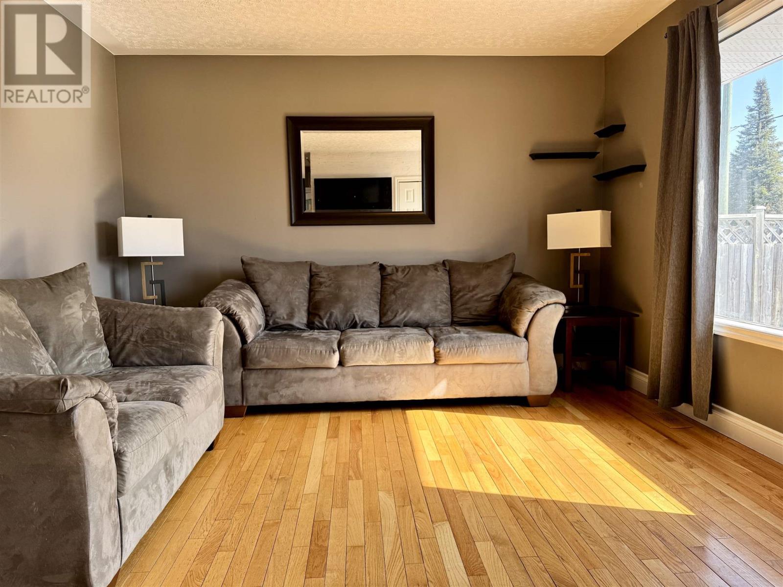 Property at 607 Dewe AVE image 4
