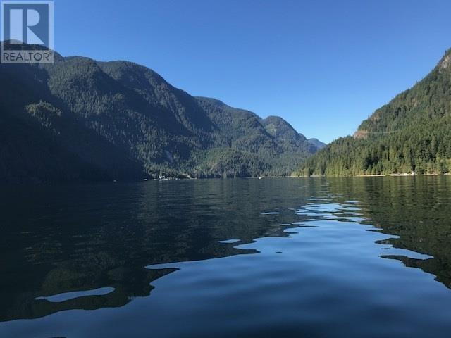 11 East Of Croker Island, North Vancouver, British Columbia  V0V 0V0 - Photo 3 - R2995484
